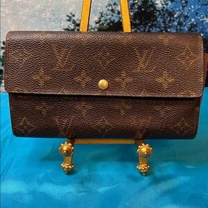 Louis Vuitton Sarah Wallet Brown Monogram  Very Good Condition